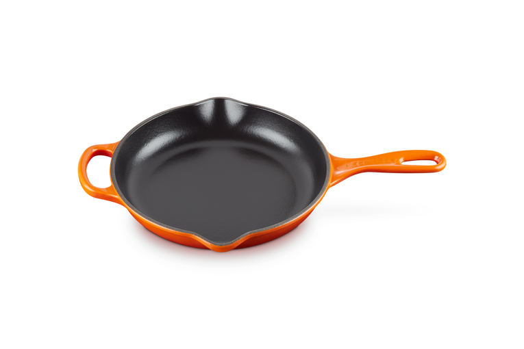 https://www.lecreuset.fi/dw/image/v2/BDSR_PRD/on/demandware.static/-/Sites-master-catalog-LC/default/dw8a04646a/images/hires/Full_HD_PNG/LC_20210902_HL_PS_FS_20182230900422_002.png?sw=765&sh=575&sm=fit