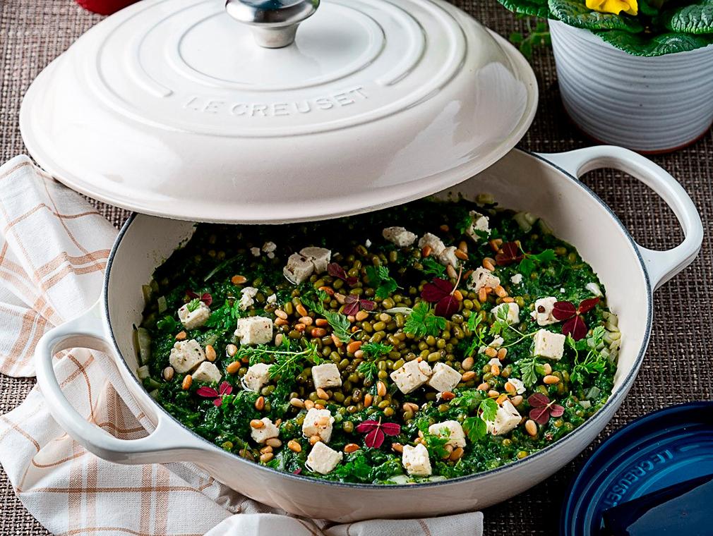Spinach casserole with lentils